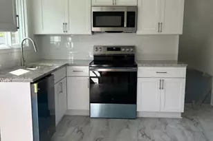 960 N Walnut St, Coatesville, PA 19320 - Photo 3