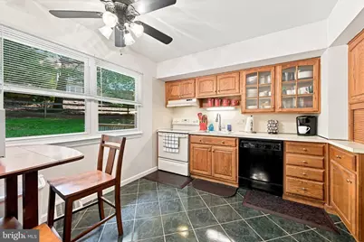 1024 Oak Street, Coatesville, PA 19320 - Photo 3