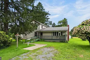 230 Laurel Rd, Elverson, PA 19520 - Photo 11