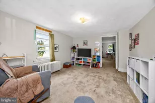 1003 Livingston Ave, Phoenixville, PA 19460 - Photo 5