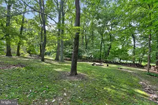 905 Woodview Dr, Coatesville, PA 19320 - Photo 41