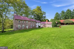 827 Cobb Hill Ln, Pottstown, PA 19465 - Photo 1