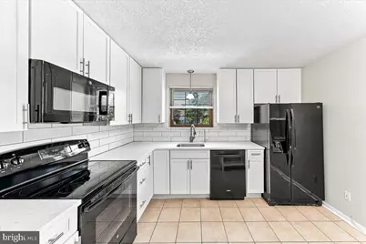 40 Witherspoon Court, Wayne, PA 19087 - Photo 3