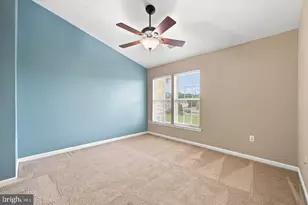 30 N Savanna Dr, Pottstown, PA 19465 - Photo 17