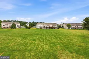 30 N Savanna Dr, Pottstown, PA 19465 - Photo 3