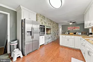 417 Dogwood Ln, Coatesville, PA 19320 - Photo 7