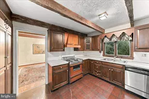 1422 Bobolink Ln, West Chester, PA 19382 - Photo 11