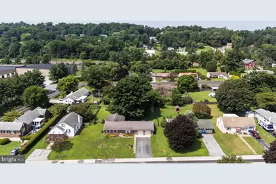 815 W 2nd Avenue, Parkesburg, PA 19365 - Photo 3