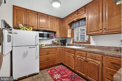 815 W 2nd Avenue, Parkesburg, PA 19365 - Photo 11