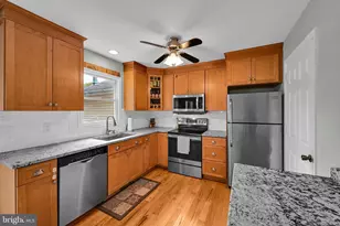 64 Pennsylvania Ave, Phoenixville, PA 19460 - Photo 9