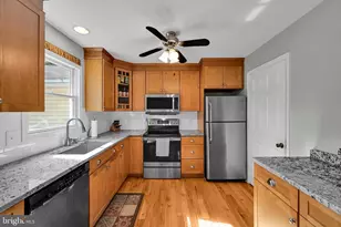 64 Pennsylvania Ave, Phoenixville, PA 19460 - Photo 11