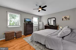 64 Pennsylvania Ave, Phoenixville, PA 19460 - Photo 13