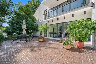6 Chamond, Devon, PA 19333 - Photo 27
