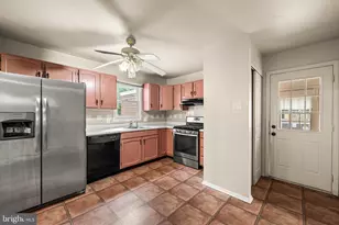 25 New St, Coatesville, PA 19320 - Photo 11