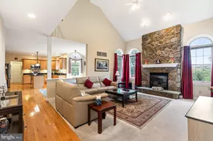 904 Victoria Ct, Downingtown, PA 19335 - Photo 5