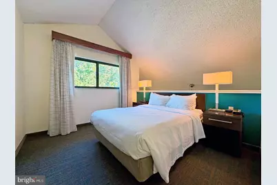 600 W Swedesford Road #1122, Berwyn, PA 19312 - Photo 5