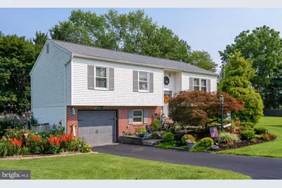 112 Clearfield Lane, Coatesville, PA 19320 - Photo 3