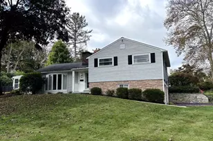 6 Cobblestone Dr, Paoli, PA 19301 - Photo 1