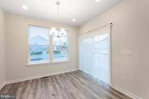 923 Magnolia Ln, Spring City, PA 19475 - Photo 5