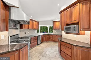 2367 Pheasant Hill Ln, Malvern, PA 19355 - Photo 19