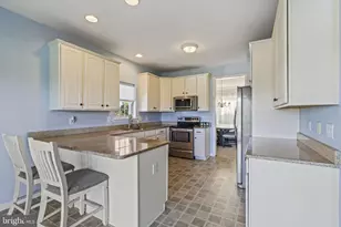 910 W Mill Creek Way, Pottstown, PA 19465 - Photo 19
