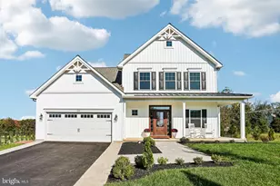 123 Evergreen Dr, Oxford, PA 19363 - Photo 1