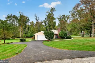 303 Taylor Ln, Kennett Square, PA 19348 - Photo 3