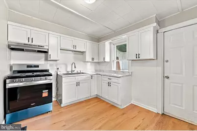 22 S 5th Avenue, Coatesville, PA 19320 - Photo 9