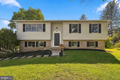 342 W Central Avenue, Malvern, PA 19355 - Photo 1