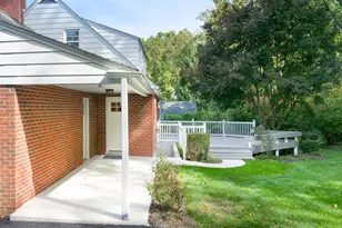738 Laurel Ln, Wayne, PA 19087 - Photo 5