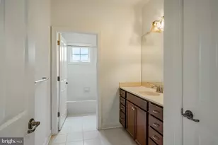 1045 Balfour Cir, Phoenixville, PA 19460 - Photo 31