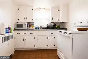 351 W 1st Ave, Parkesburg, PA 19365 - Photo 21