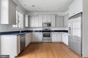 621 W Magnolia Ct, Kennett Square, PA 19348 - Photo 17