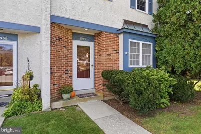 1909 Diane Circle, Phoenixville, PA 19460 - Photo 3
