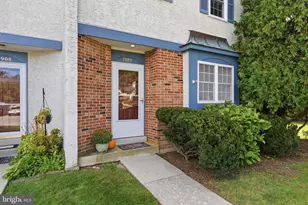 1909 Diane Cir, Phoenixville, PA 19460 - Photo 3