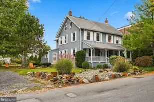 18 Spring St, Paoli, PA 19301 - Photo 1