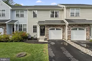 16 Graham Dr, Downingtown, PA 19335 - Photo 1