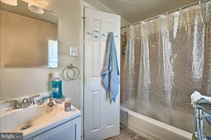 107 S Hanover St, Hershey, PA 17033 - Photo 59