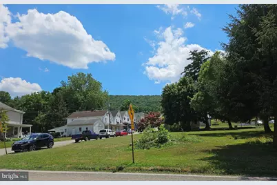 520 E Center Street, Millersburg, PA 17061 - Photo 3