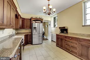 2909 N Front St, Harrisburg, PA 17110 - Photo 11