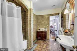 2909 N Front St, Harrisburg, PA 17110 - Photo 37