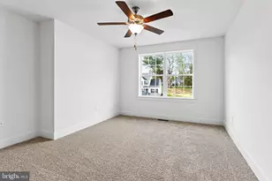 4487 Continental Dr, Harrisburg, PA 17112 - Photo 27