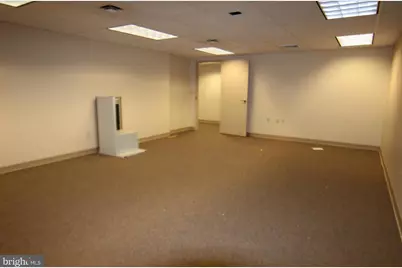 939 E Park Drive #LOWER LEVEL, Harrisburg, PA 17111 - Photo 17