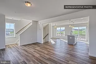 1055 Ellie Ln W, Harrisburg, PA 17112 - Photo 19