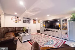 1722 Bradley Dr, Harrisburg, PA 17110 - Photo 11