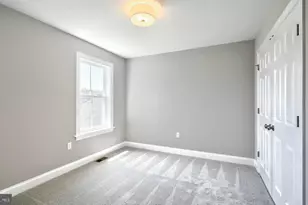 2424 Hawthorne Dr, Harrisburg, PA 17110 - Photo 21