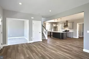 2424 Hawthorne Dr, Harrisburg, PA 17110 - Photo 13