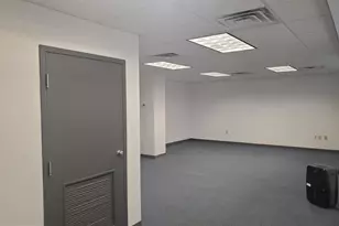 909 Green St, Harrisburg, PA 17102 - Photo 11