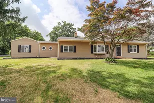 7821 Skyline Dr, Harrisburg, PA 17112 - Photo 1