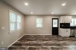 7821 Skyline Dr, Harrisburg, PA 17112 - Photo 13